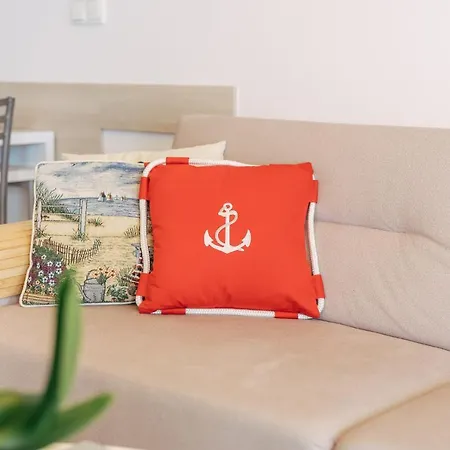 Z Widokiem Na Morze Z Aneksem Kuchennym I Basenem Ultra Marine Apartmán Kolobřeh