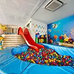 Apartman Z Widokiem Na Morze Z Aneksem Kuchennym I Basenem Ultra Marine