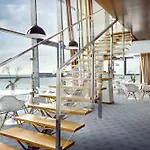 Z Widokiem Na Morze Z Aneksem Kuchennym I Basenem Ultra Marine Apartment *