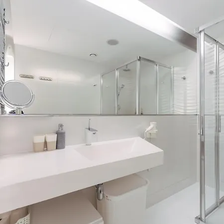 Z Widokiem Na Morze Z Aneksem Kuchennym I Basenem Ultra Marine * Kołobrzeg