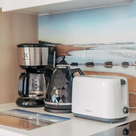 Z Widokiem Na Morze Z Aneksem Kuchennym I Basenem Ultra Marine * Kolobrzeg
