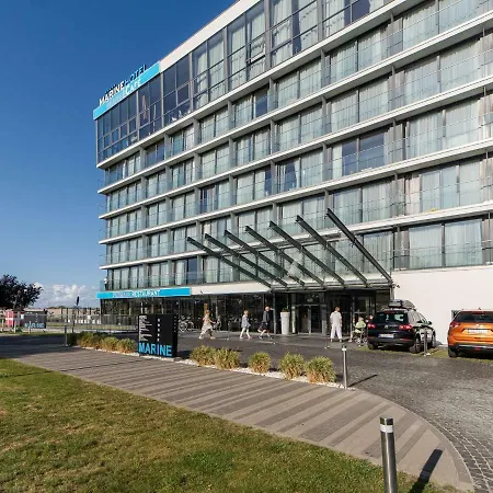 Apartment Z Widokiem Na Morze Z Aneksem Kuchennym I Basenem Ultra Marine Kolobrzeg